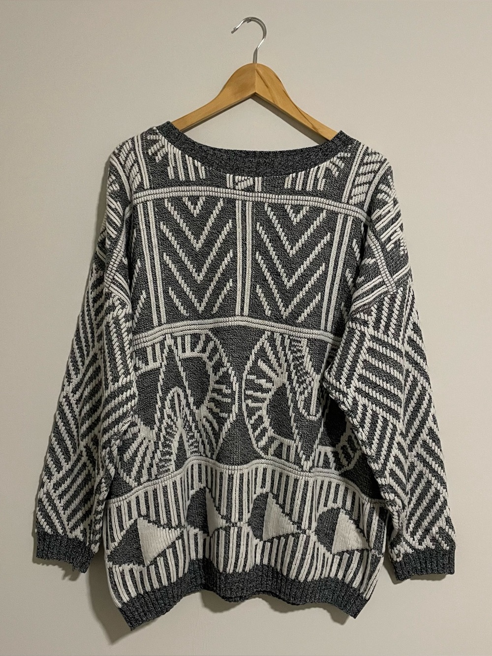 Vintage 80s Sweater Size XL Gray Knit All Over Geometric Design Holiday 90s Art